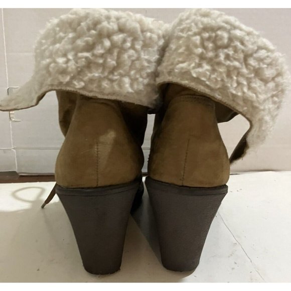 Route 66 Womens Size 7 Brown faux fur collar high Wedge Booties Ankle Boots - Picture 3 of 7